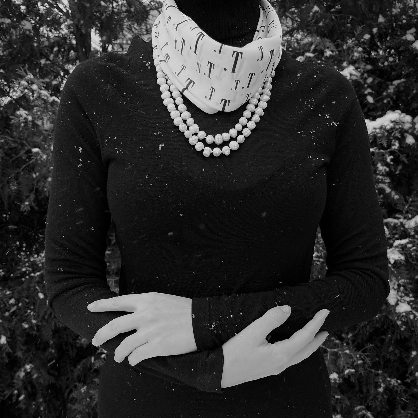 TIFNI Signature Scarf